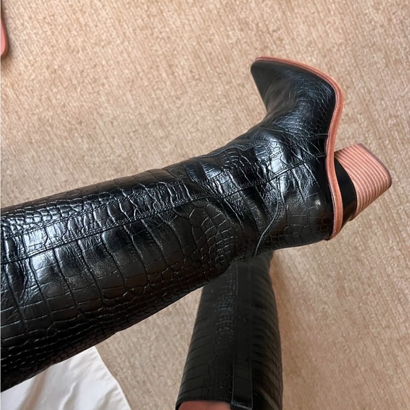 Gianni Bini Boots - Picture 2 of 16